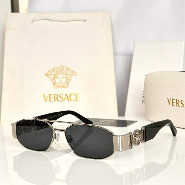 Picture of Versace Sunglasses _SKUfw79339183fw